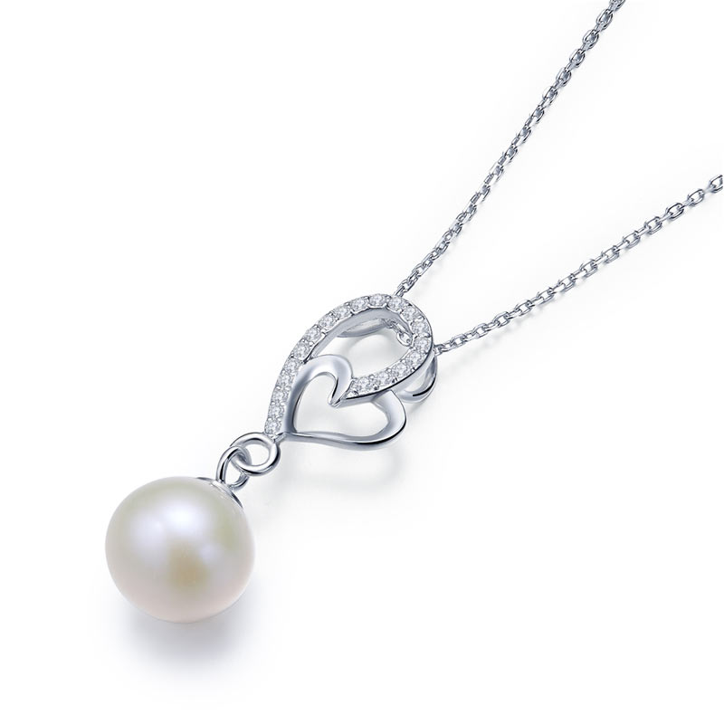 18” Hand Knotted Freshwater Pearl Necklace With Sterling Silver Heart  Pendant