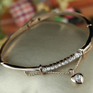 Dangle Heart Rose Gold Plated Crystal Bangle XSB087