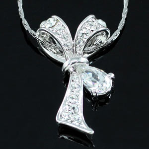 Bow Ribbon Necklace use Austrian Crystal XN191