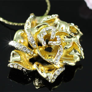 Gold Plated Rose Necklace use Swarovski Crystal XN238