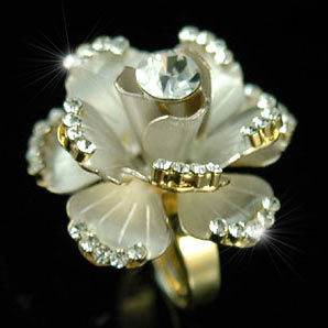 3D Rose Flower Gold Ring use Austrian Crystal XR061